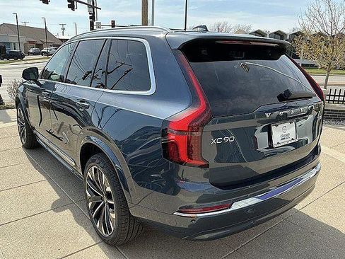 New 2026 Volvo XC90 T8 Plus w/ Protection Package AWD/4WD image 10