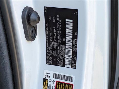 Used 2024 Toyota Sienna XLE FWD image 22