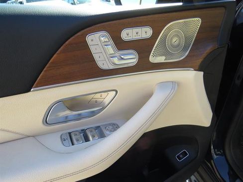 Used 2022 Mercedes-Benz GLS 450 GLS 450 image 8