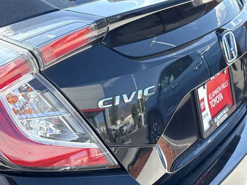 Used 2021 Honda Civic Sport image 9