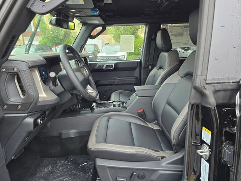 New 2026 Ford Bronco Outer Banks AWD/4WD image 18