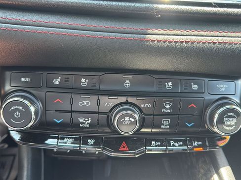 Used 2024 Dodge Durango R/T AWD/4WD image 31