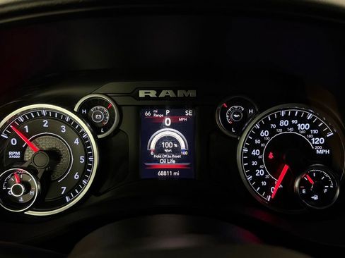 Used 2021 RAM 1500 Big Horn RWD image 16