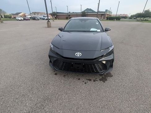 Used 2026 Toyota Camry SE w/ Convenience Package image 17