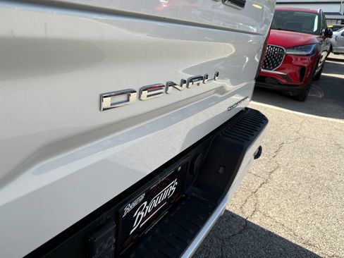 Used 2024 GMC Sierra 1500 Denali Ultimate AWD/4WD image 9