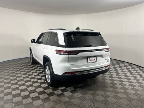Used 2022 Jeep Grand Cherokee Limited AWD/4WD image 5