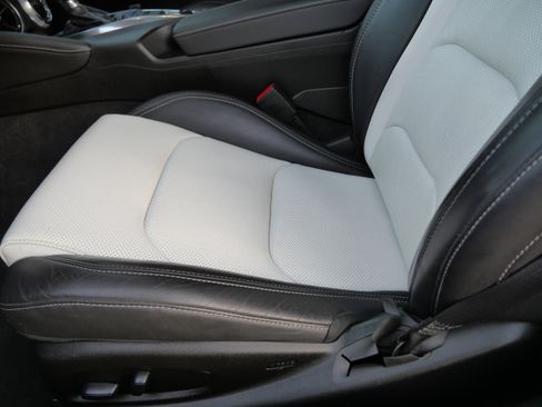 Used 2019 Chevrolet Camaro SS image 20