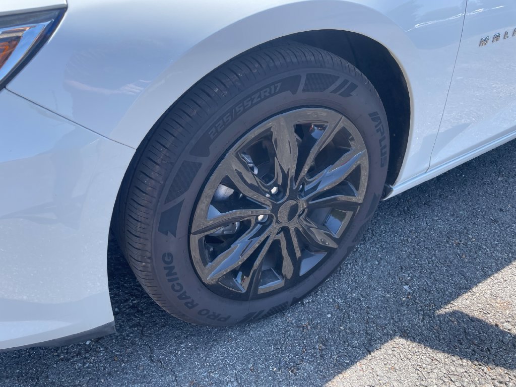 Used 2024 Chevrolet Malibu LT FWD image 11