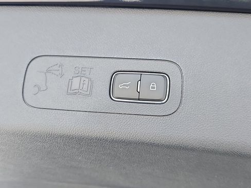 New 2025 Lincoln Aviator 2WD w/ Equipment Group 101A image 33