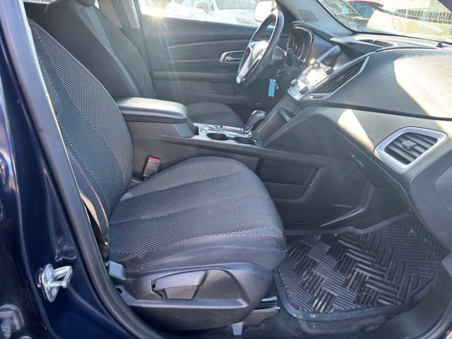 Used 2017 GMC Terrain SLE w/ Technology Package AWD/4WD image 6