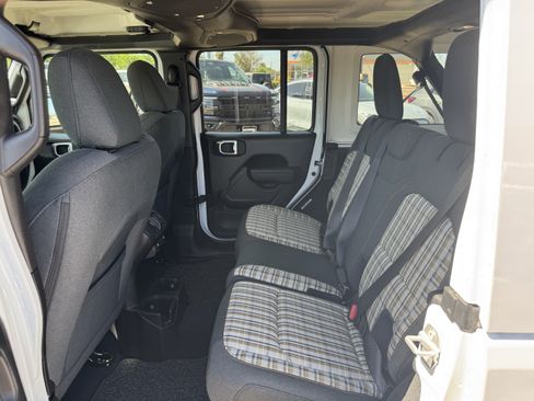 Used 2026 Jeep Wrangler Unlimited Sport AWD/4WD image 25