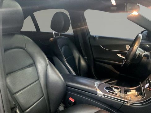 Used 2021 Mercedes-Benz C 300 4MATIC Sedan image 31