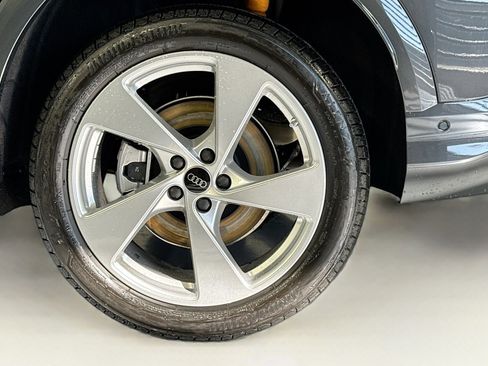 New 2025 Audi Q5 Premium Plus image 6