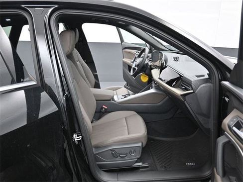 New 2025 Audi Q5 Premium image 14