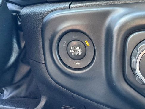 Used 2022 Jeep Wrangler Unlimited Sahara image 26