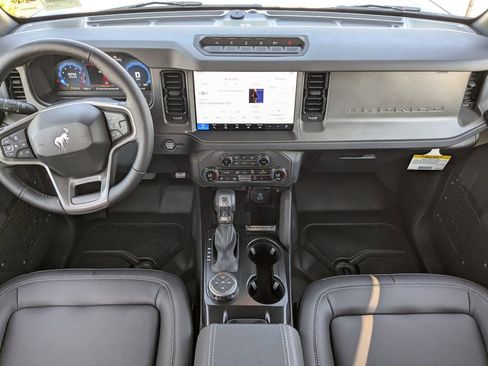 New 2025 Ford Bronco Badlands image 23