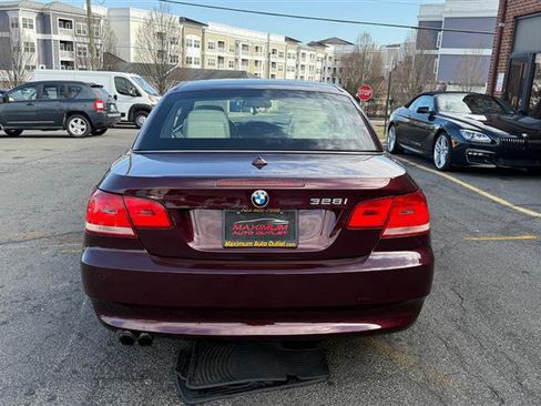Used 2008 BMW 328i Convertible image 7