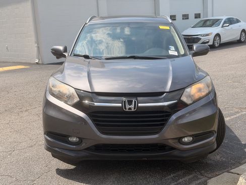 Used 2018 Honda HR-V EX-L image 6