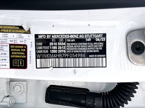 Used 2023 Mercedes-Benz GLC 300 4MATIC image 11