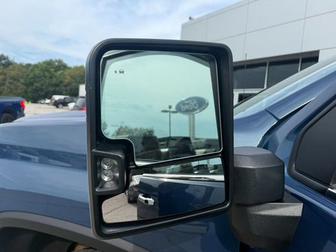 Used 2024 Chevrolet Silverado 2500 High Country w/ High Country Premium Package AWD/4WD image 19