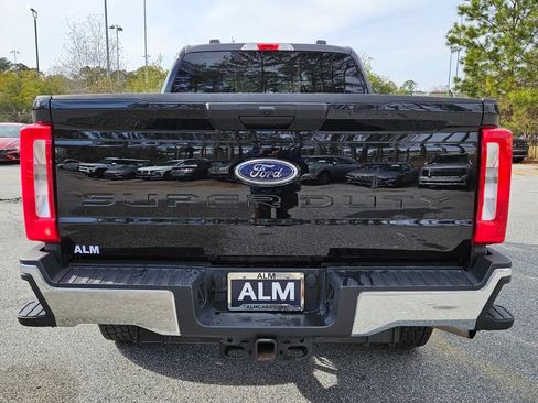 Used 2025 Ford F250 XLT image 10