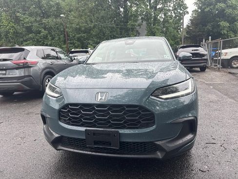 Used 2024 Honda HR-V LX image 3