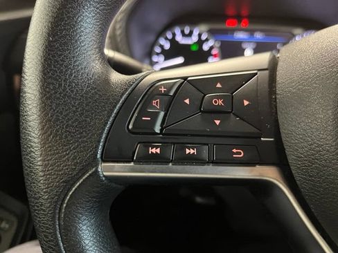 Used 2023 Nissan Sentra SV FWD image 23