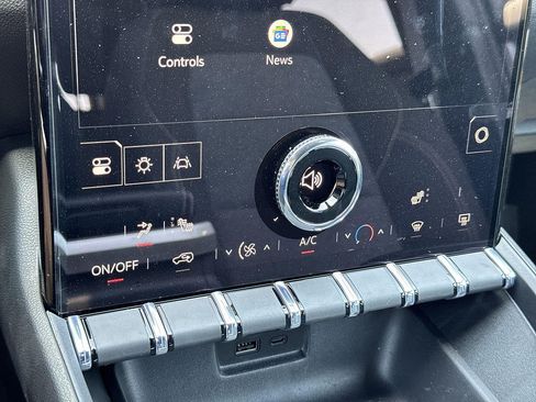 New 2026 GMC Terrain Elevation w/ Technology Package II FWD image 12