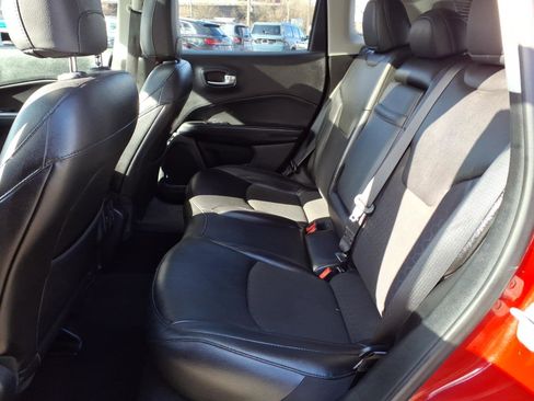 Used 2020 Jeep Compass Latitude image 10