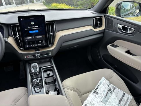 New 2026 Volvo XC60 B5 Plus w/ Protection Package Premier image 30