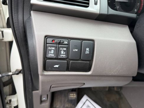 Used 2017 Honda Odyssey EX-L image 19