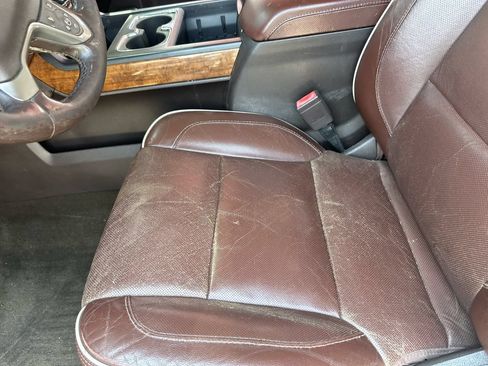 Used 2015 Chevrolet Silverado 2500 High Country w/ Duramax Plus Package AWD/4WD image 33
