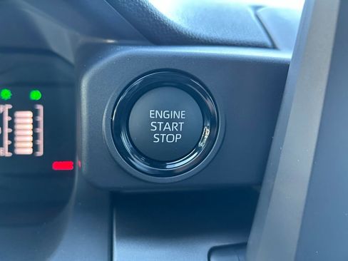 Certified 2026 Toyota Tacoma SR5 image 28