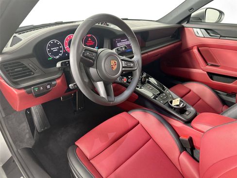 Certified 2026 Porsche 911 Carrera 4S AWD/4WD image 4
