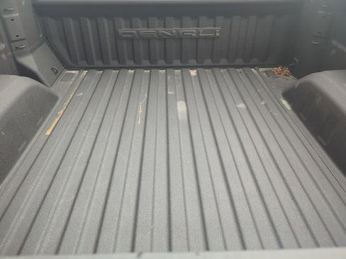 Used 2024 GMC Sierra 1500 Denali image 8