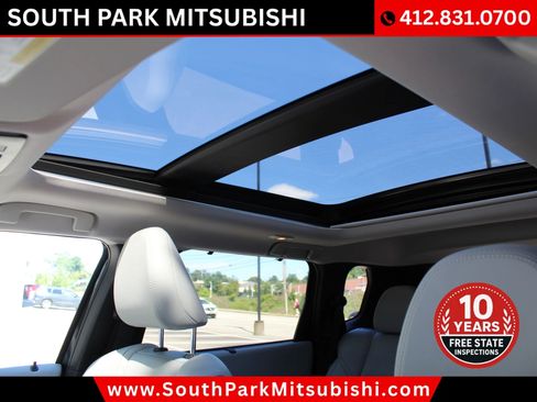 Used 2025 Mitsubishi Outlander SEL AWD/4WD image 25