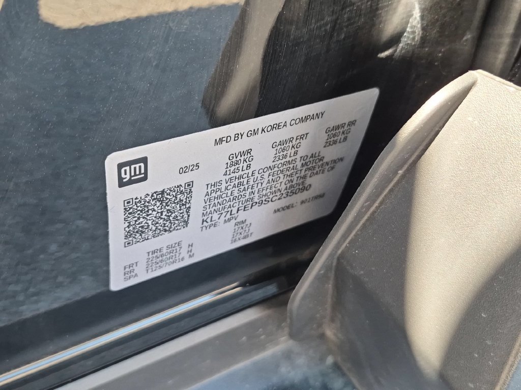 Used 2025 Chevrolet Trax LS FWD image 33