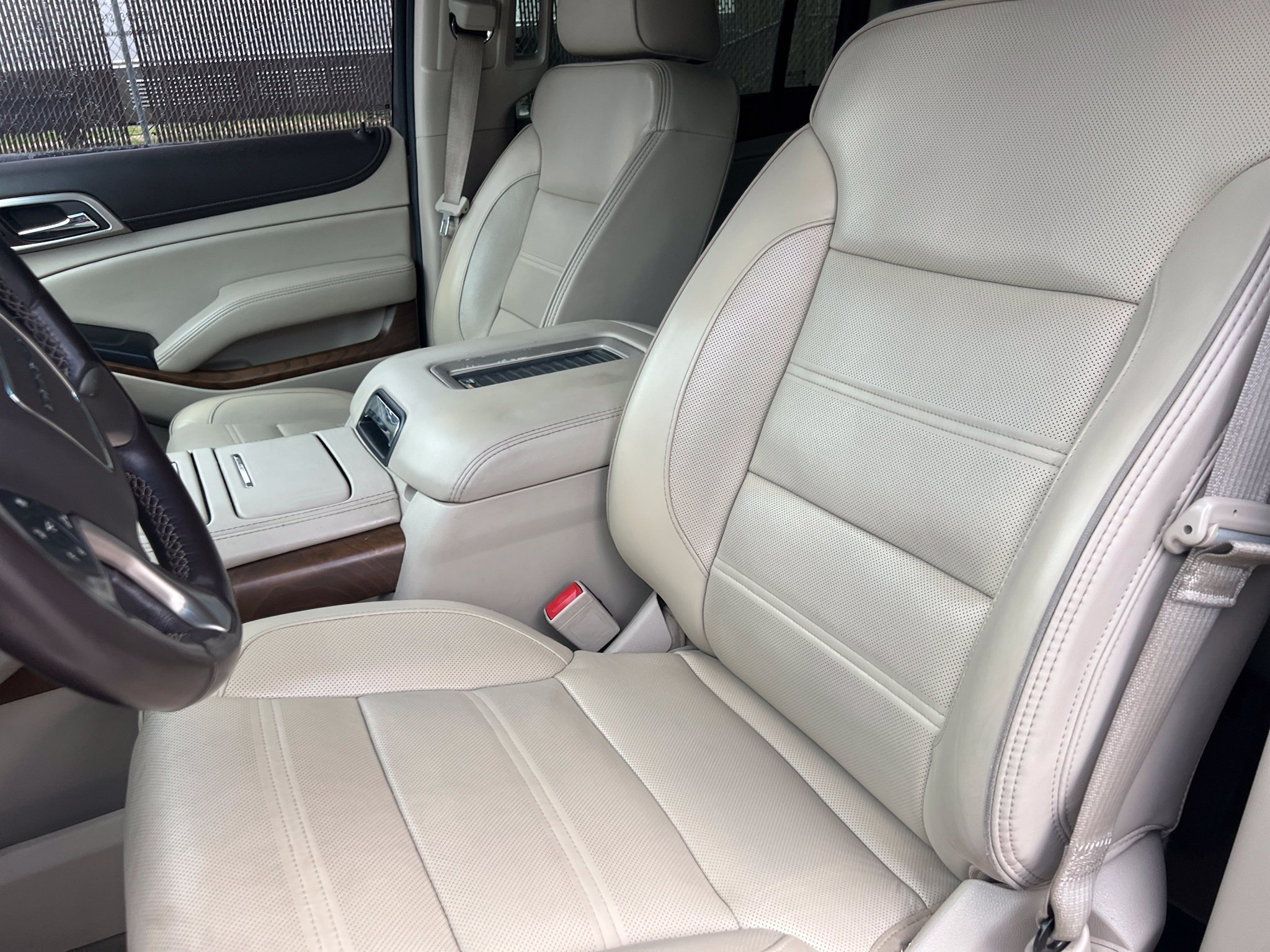 Used 2020 GMC Yukon XL Denali w/ Denali Premium Package AWD/4WD image 12