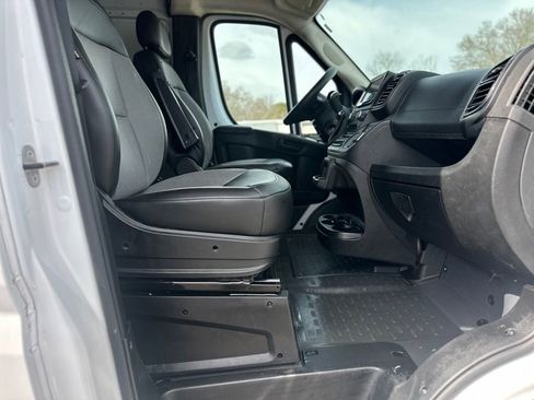 Used 2023 RAM ProMaster 2500 image 21
