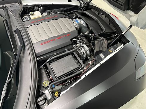 Used 2014 Chevrolet Corvette Stingray Coupe w/ 3LT Preferred Equipment Group RWD image 9