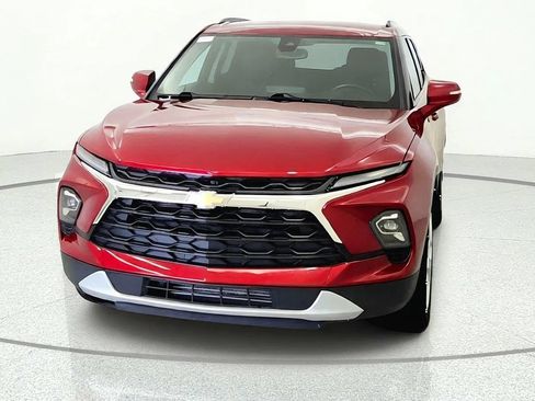 Used 2023 Chevrolet Blazer LT AWD/4WD image 3