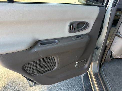 Used 2000 Mitsubishi Montero Sport XLS image 18