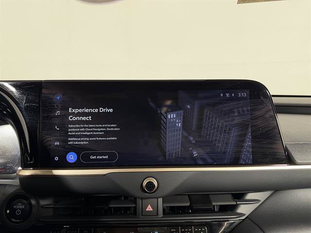 Certified 2025 Toyota Crown Signia w/ Advanced Technology Package AWD/4WD image 17