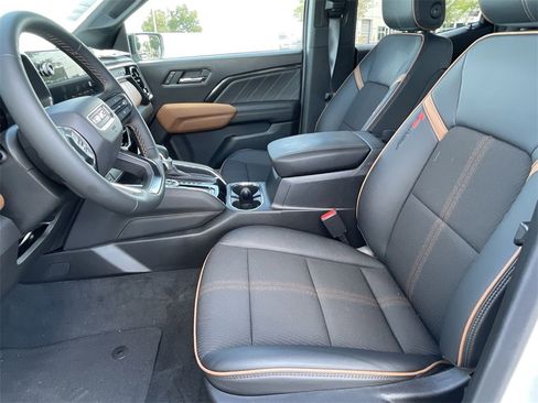 New 2025 GMC Canyon AT4 w/ Nightfall Edition image 20