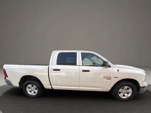 Used 2022 RAM 1500 Classic SLT w/ Protection Group AWD/4WD image 4