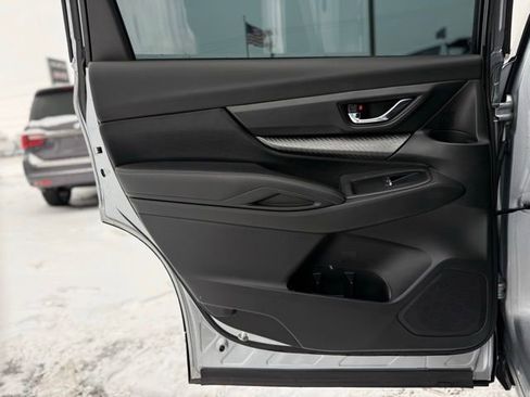 Used 2022 Subaru Ascent Onyx Edition image 16