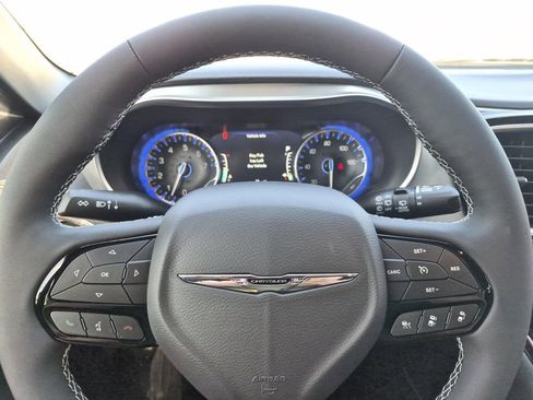 New 2026 Chrysler Pacifica Limited image 17