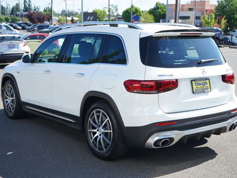 Used 2023 Mercedes-Benz GLB 35 AMG 4MATIC w/ Premium Package image 6