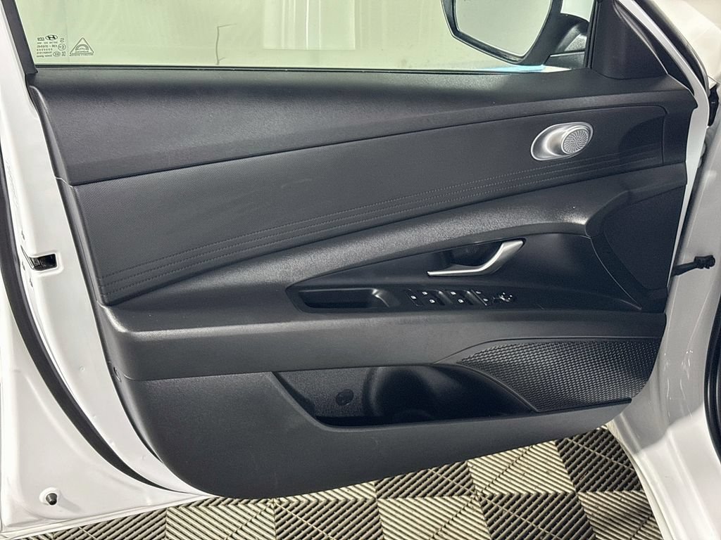 Used 2024 Hyundai Elantra SEL FWD image 10