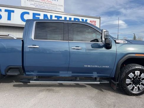 Used 2024 GMC Sierra 2500 Denali w/ Denali Reserve Package AWD/4WD image 17